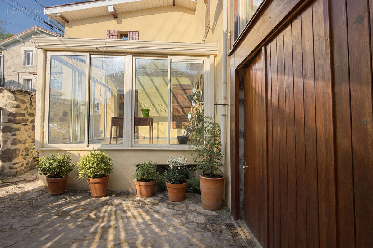 Maison à LIMONY