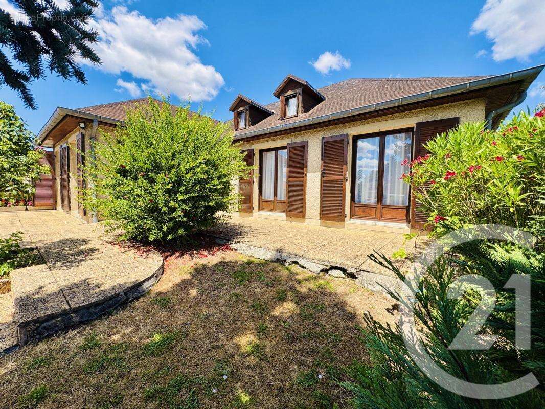 Maison 155 m² à Peyrat-De-Bellac  - photo 45
