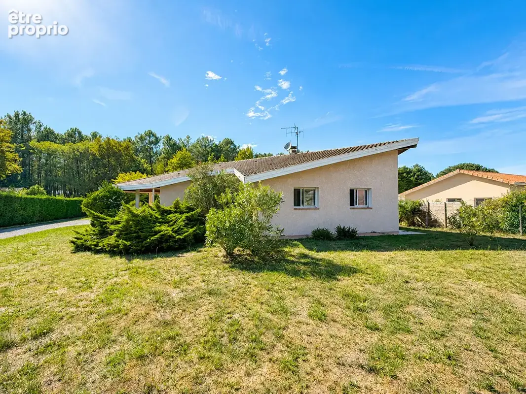 Maison 3 chambres - Quartier Mora - 2 200m2 de jardin - photo 13