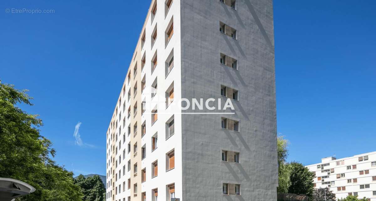 Appartement à VIZILLE