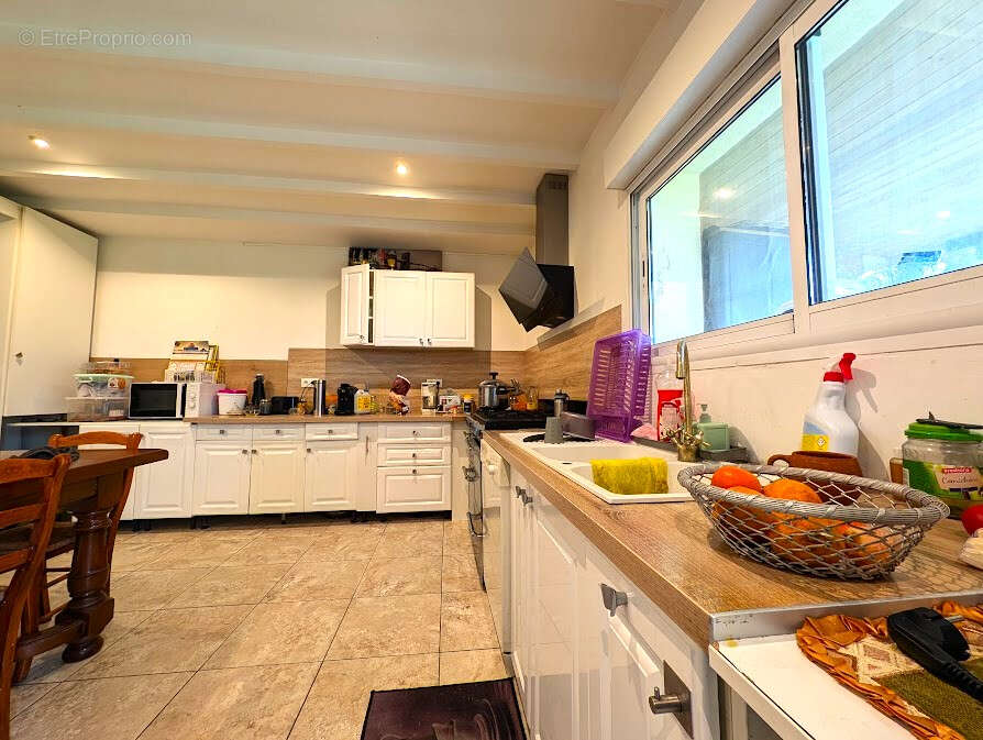 Maison à SAINT-EMILION