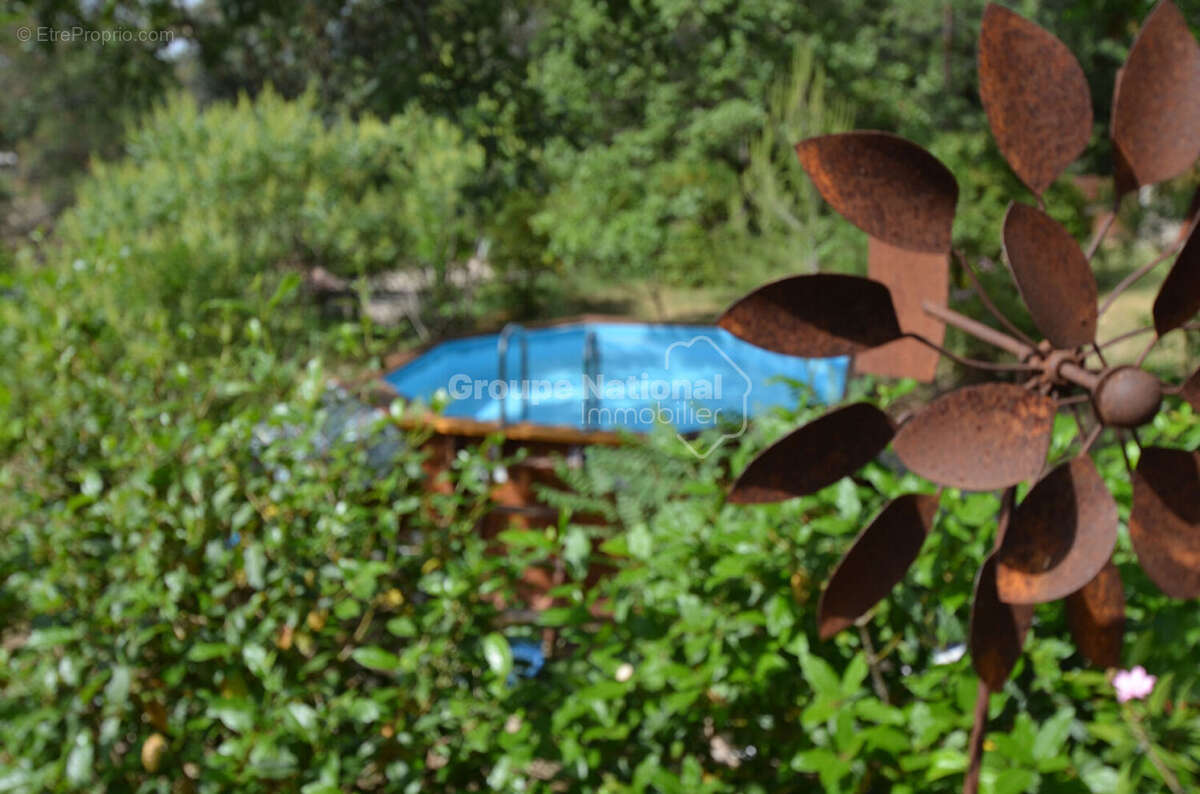 Maison à BESSE-SUR-ISSOLE