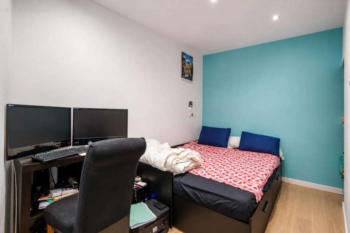 Appartement de 4 pièces de 118 m² à Nîmes - photo 11