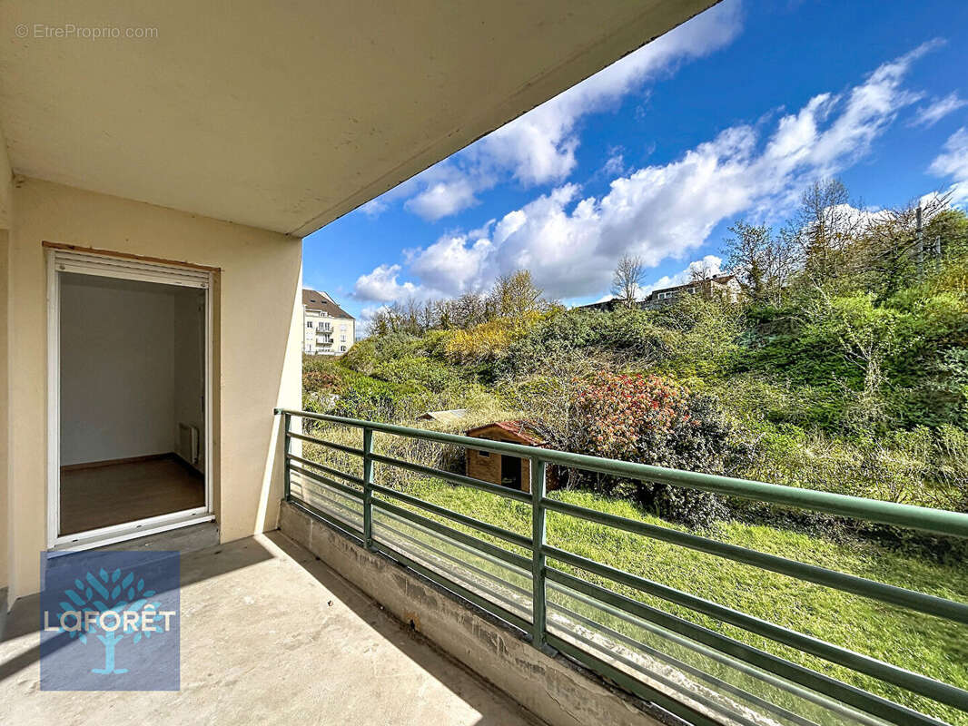 Appartement à CORBEIL-ESSONNES