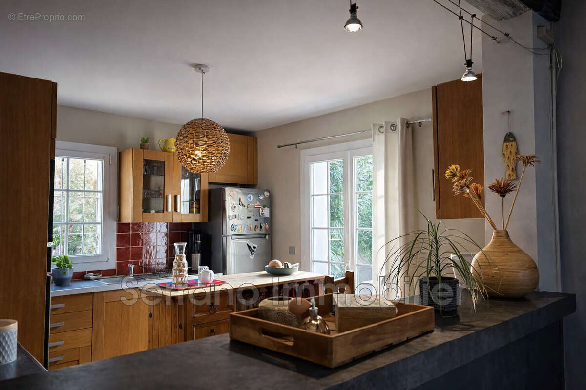 Maison 103 m² à Boulbon  - photo 3
