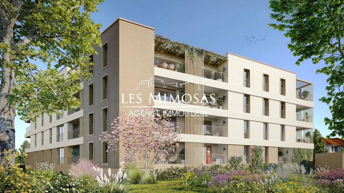 Appartement à FREJUS