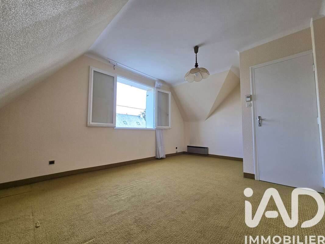 Maison 169 m² à Saint-Nicolas-De-Redon  - photo 9