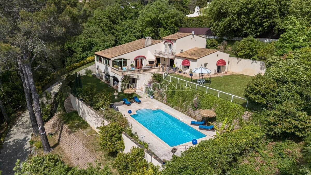 Maison à MOUANS-SARTOUX