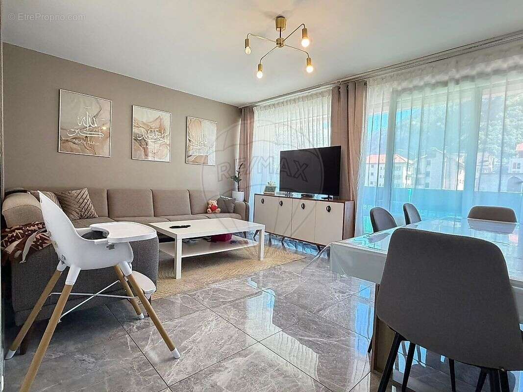 Appartement à CLUSES