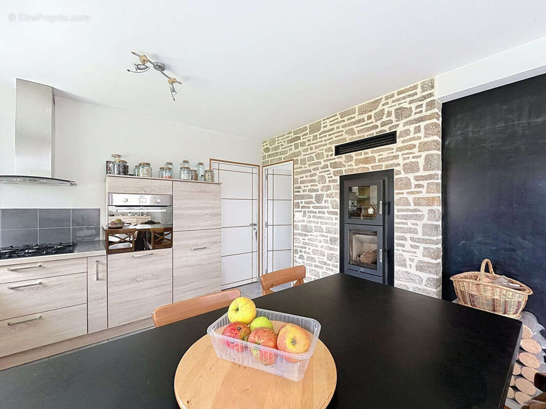 Maison à SAINT-MELOIR-DES-ONDES