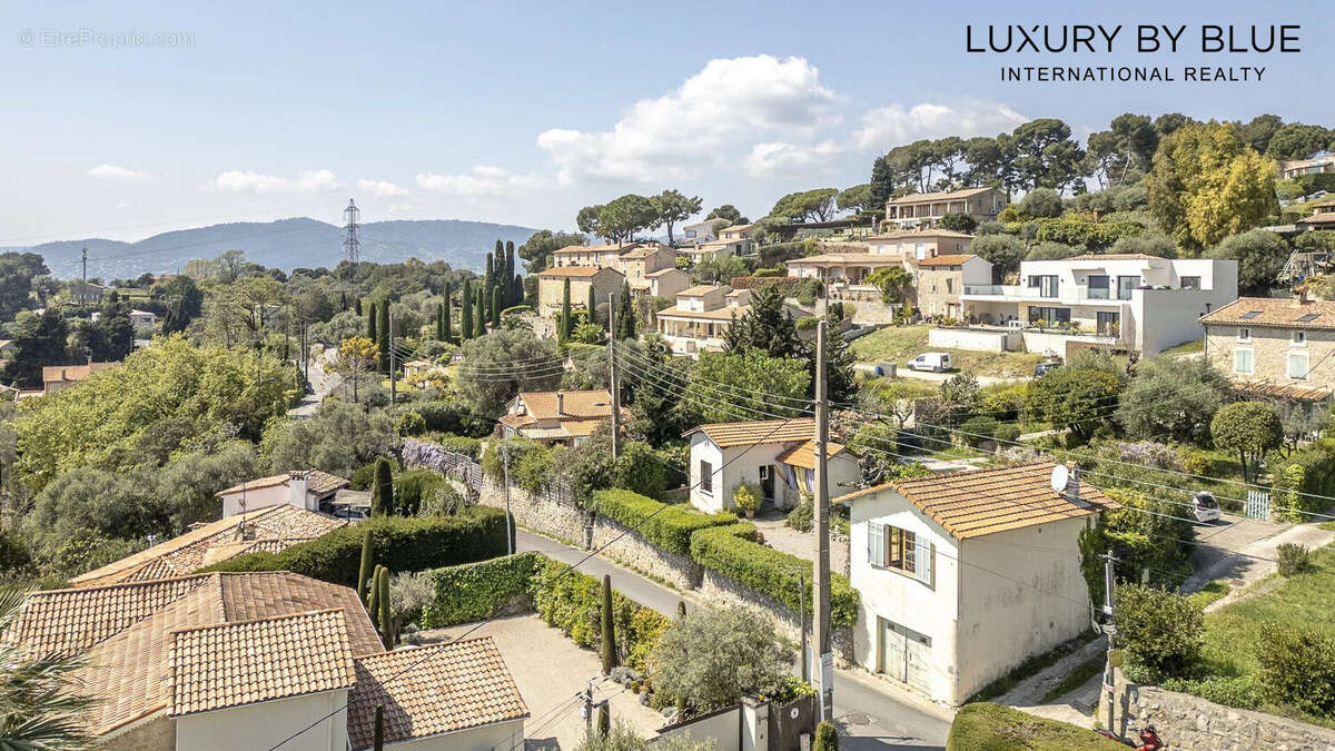 Maison à MOUGINS