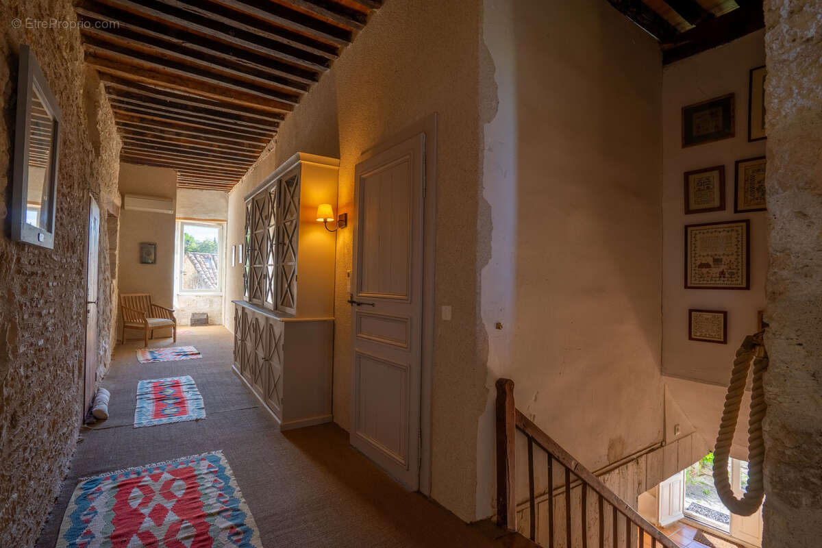 Maison à LACOUR