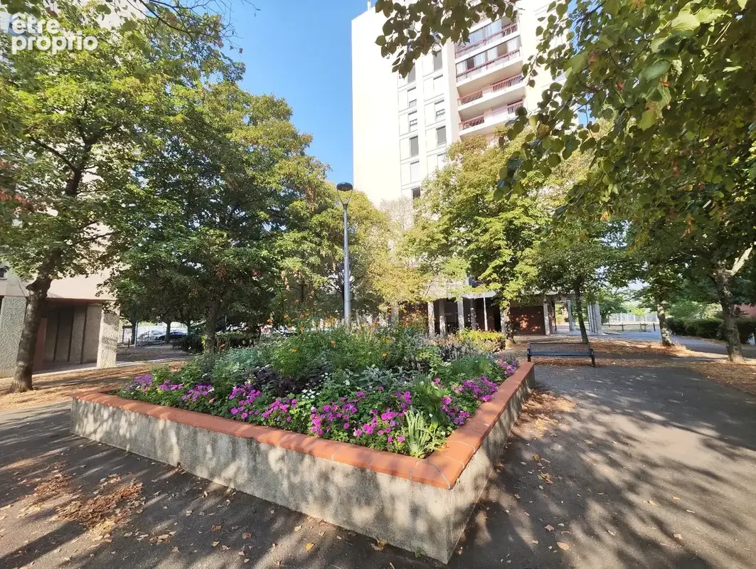 Toulouse  t2 48 m² avec loggia, vue dégagée et métro à pied - photo 11