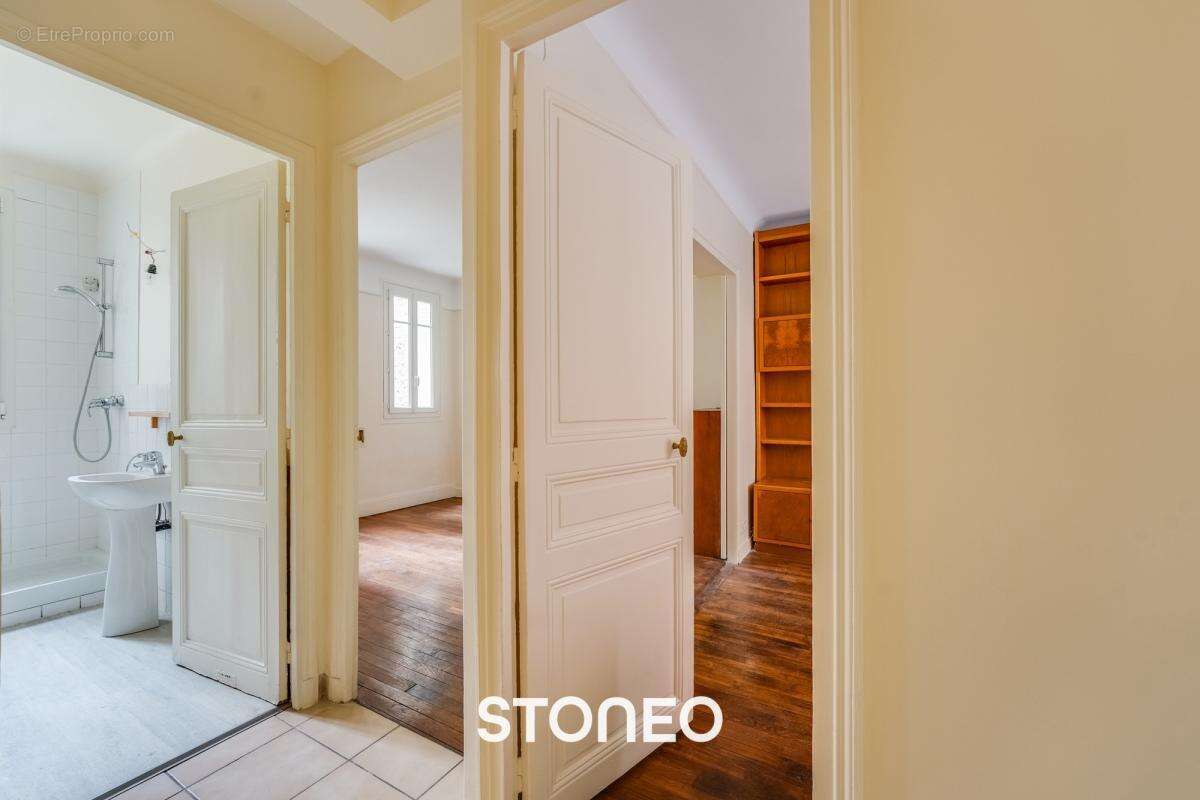 Appartement à PARIS-15E