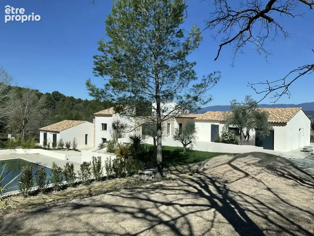 Propriété de prestige avec deux habitations indépendantes   Fort potentiel d’investissement - photo 1