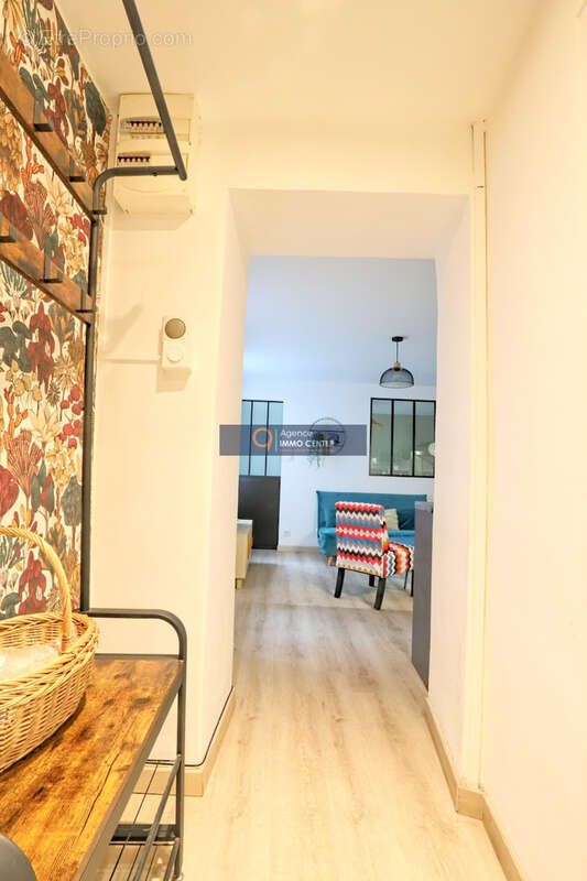 Appartement à SOLLIES-PONT