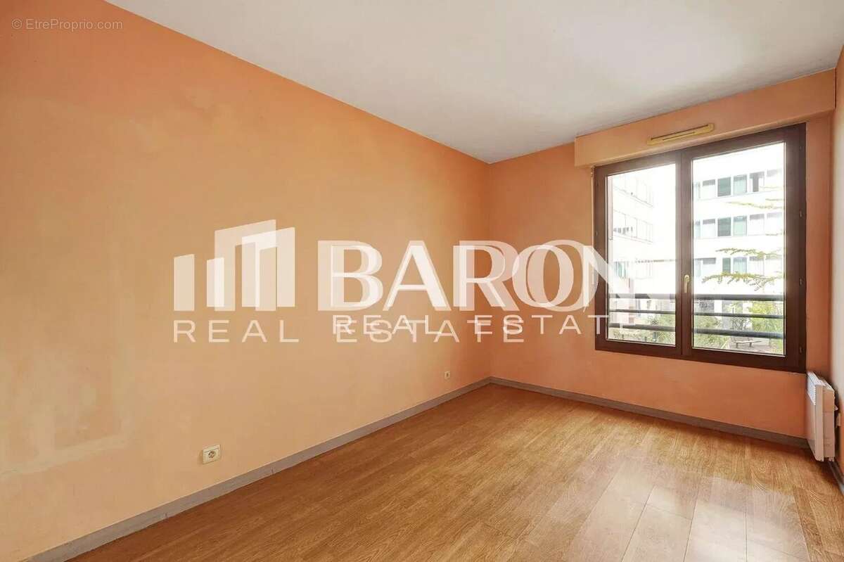 Appartement à LEVALLOIS-PERRET