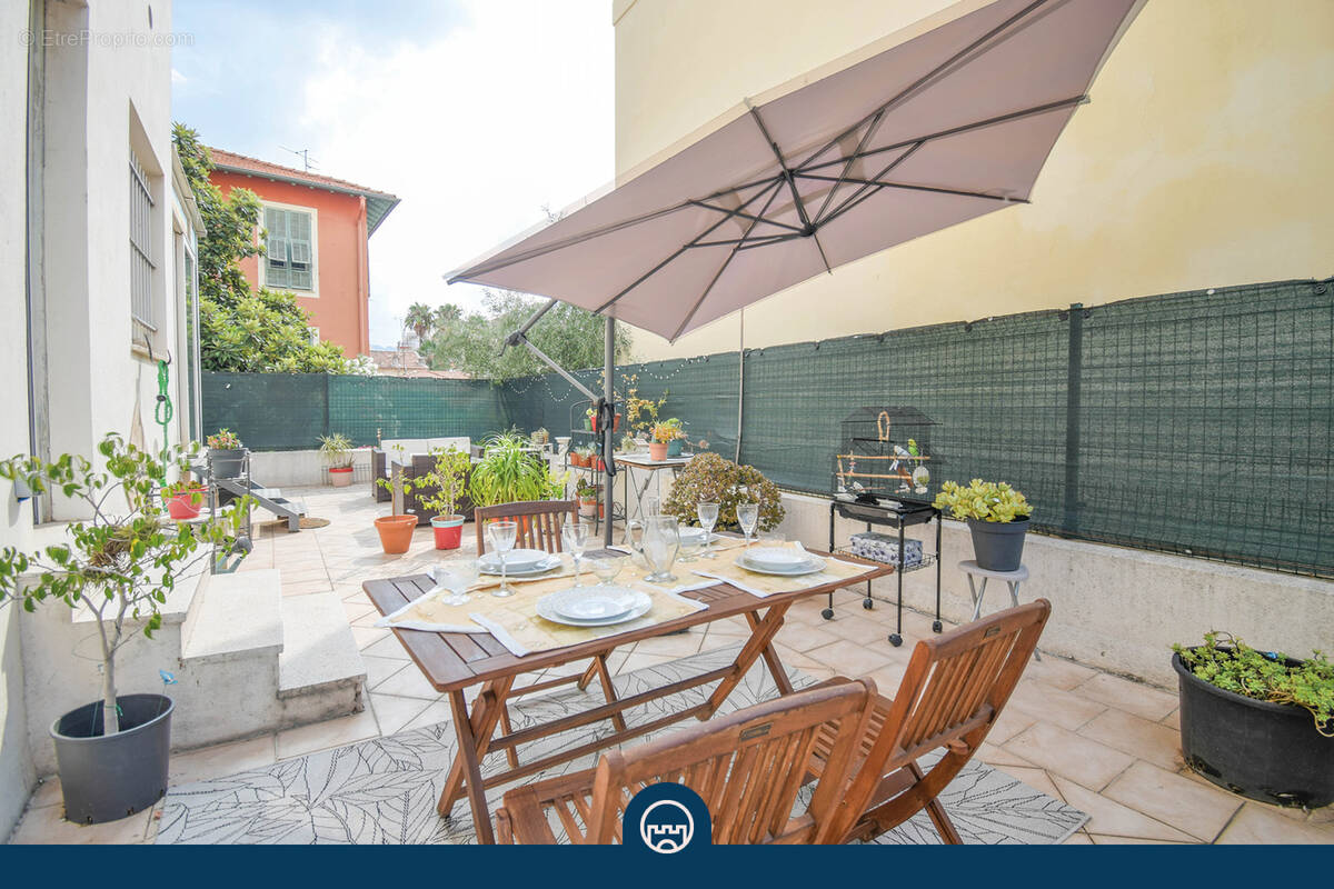 Appartement à NICE