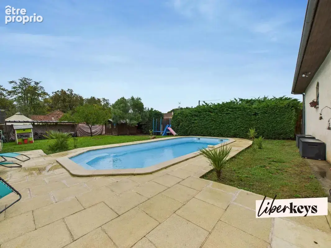 Abzac I Maison de 133 m² I Piscine I 6 pièces - photo 4