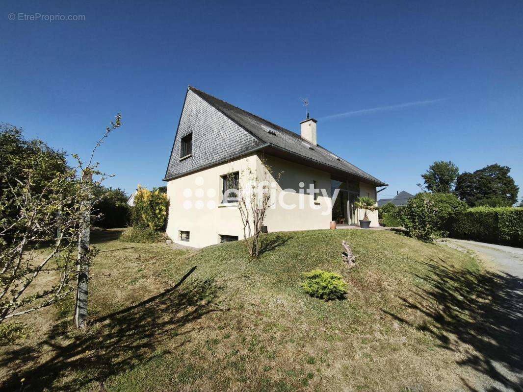 Maison 7 pièces 144 m² à vendre à Vilde-Guingalan (22980) - photo 6
