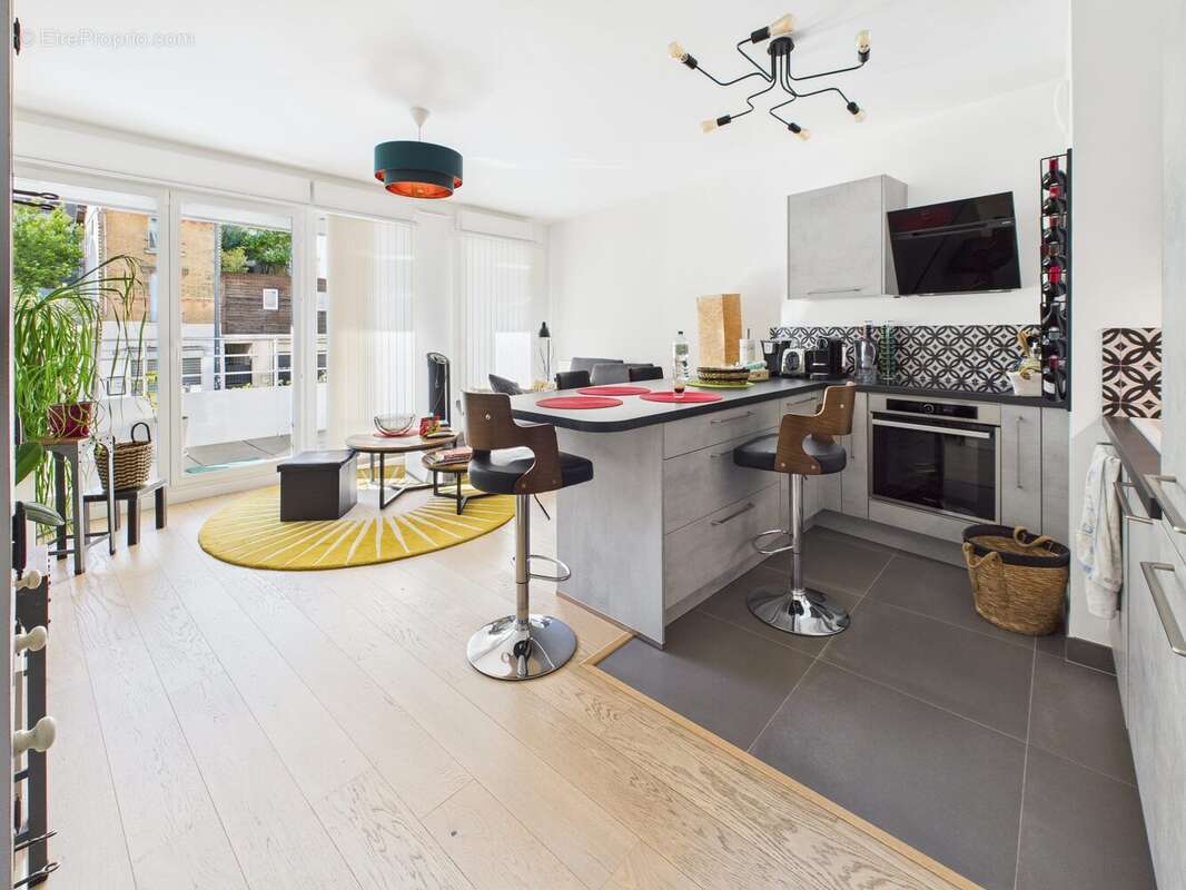 Appartement à ISSY-LES-MOULINEAUX