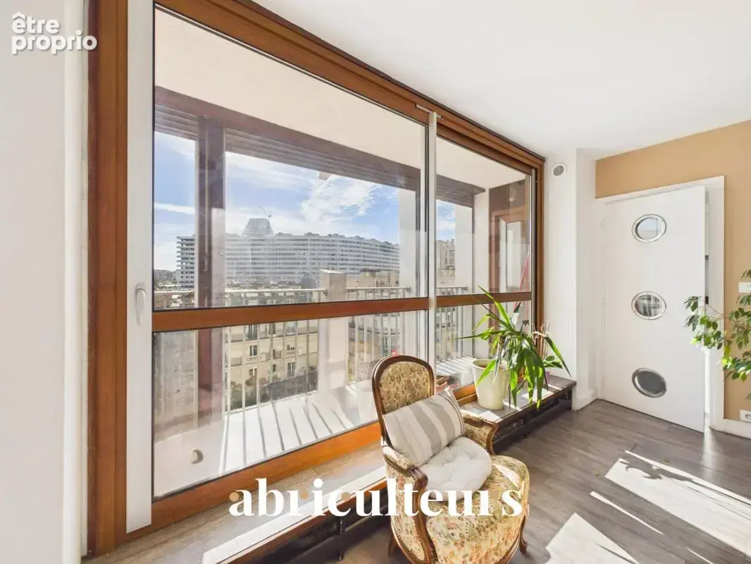Paris 15e – Résidence Paris XV – Appartement familial 5 pièces de 114 m² avec balcons, parking et cave - photo 5