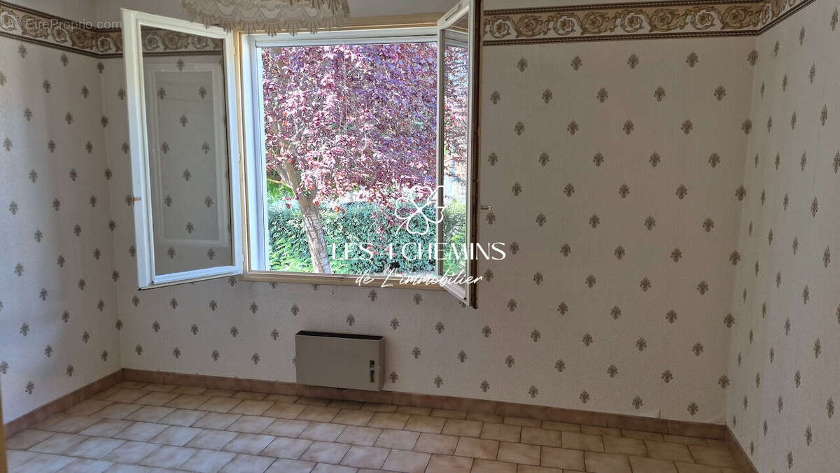 Maison à vendre à Fuveau -  105 m2  4 chambres,terrain de 770 m² - photo 8