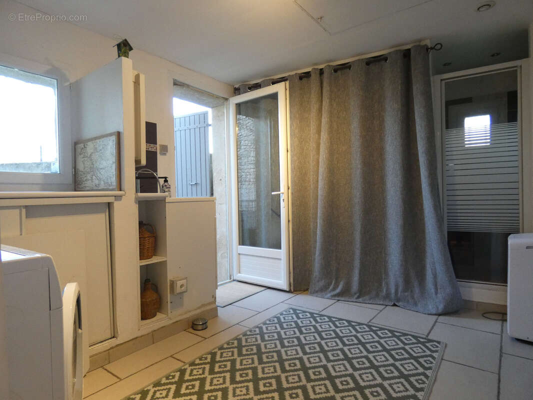 Maison à LA BEGUDE-DE-MAZENC