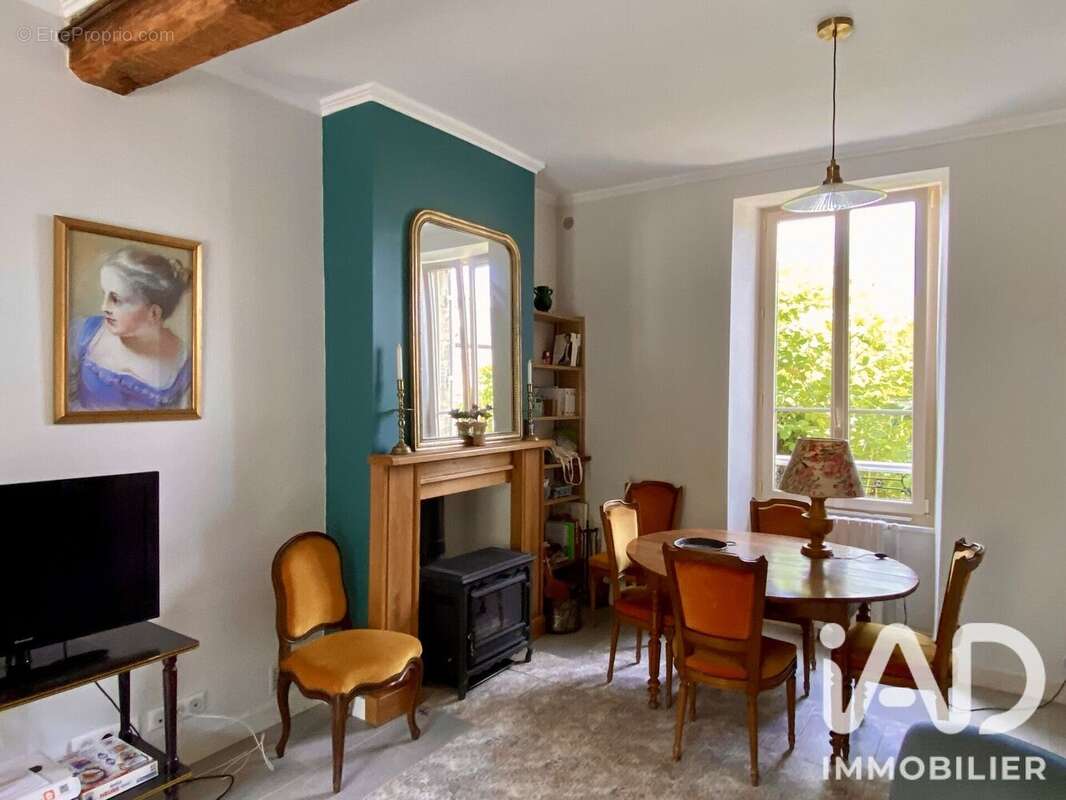Maison 116 m² à Juillac  - photo 2