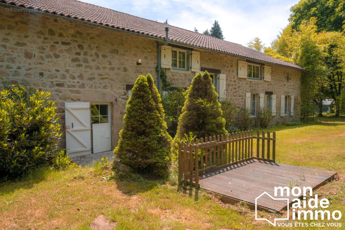 Maison à MARVAL