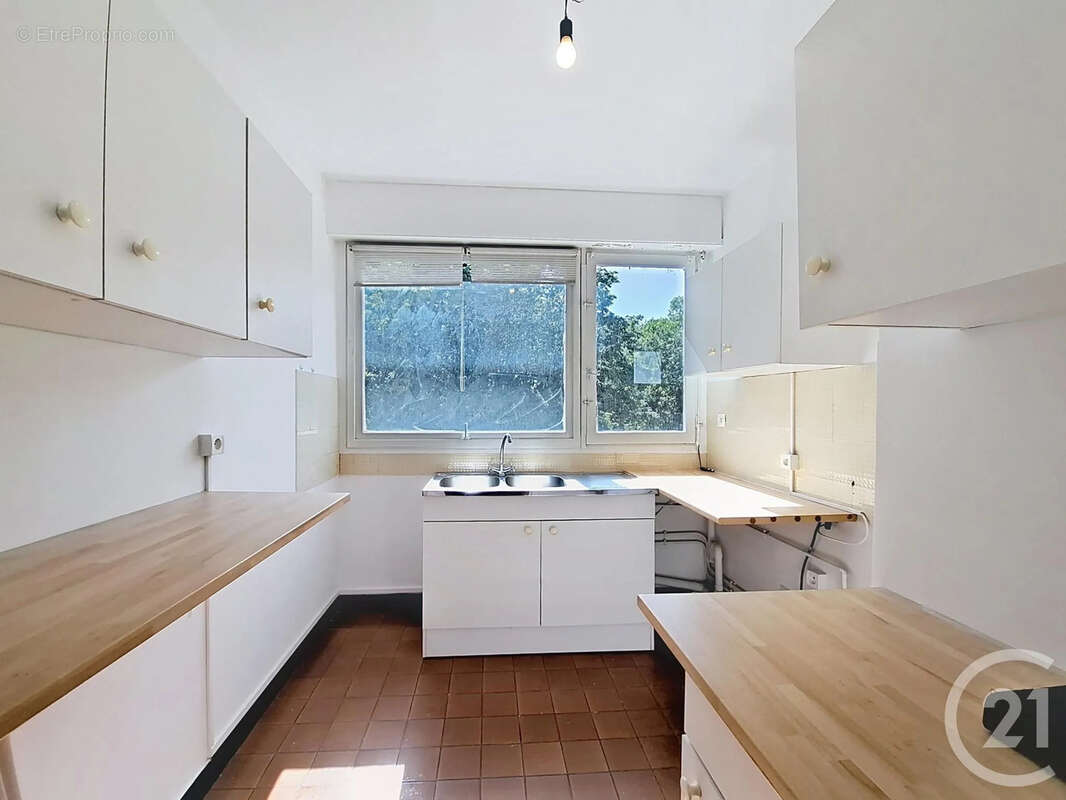 Appartement à VAUX-LE-PENIL
