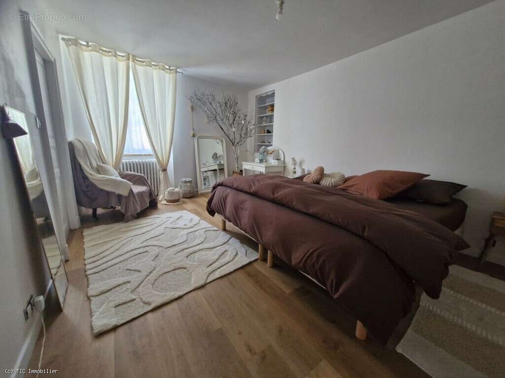 Maison à RUFFEC