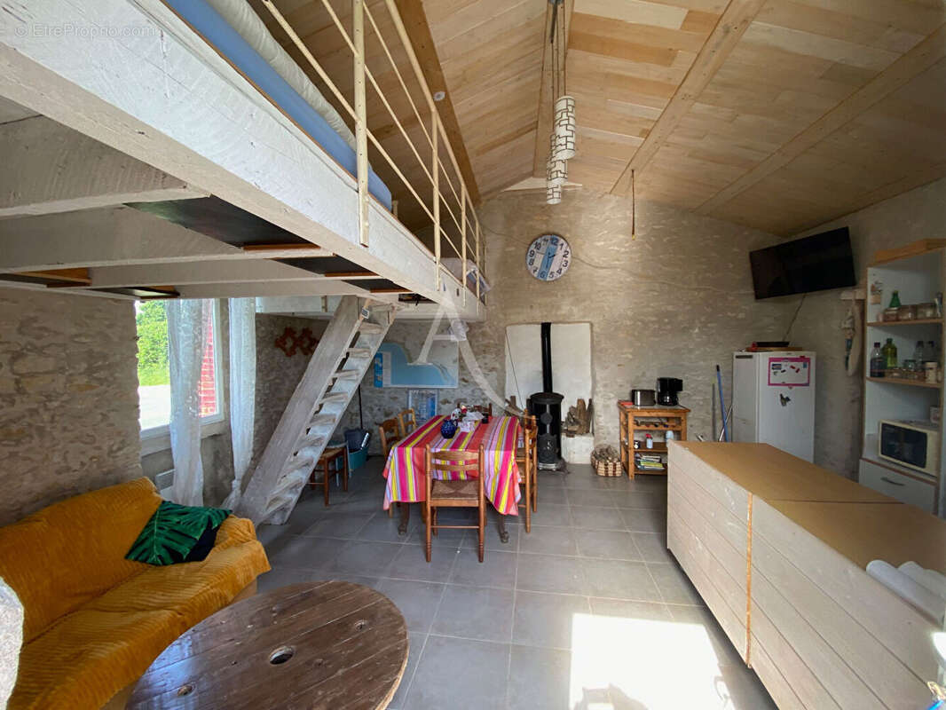 Maison à LONGEVILLE-SUR-MER