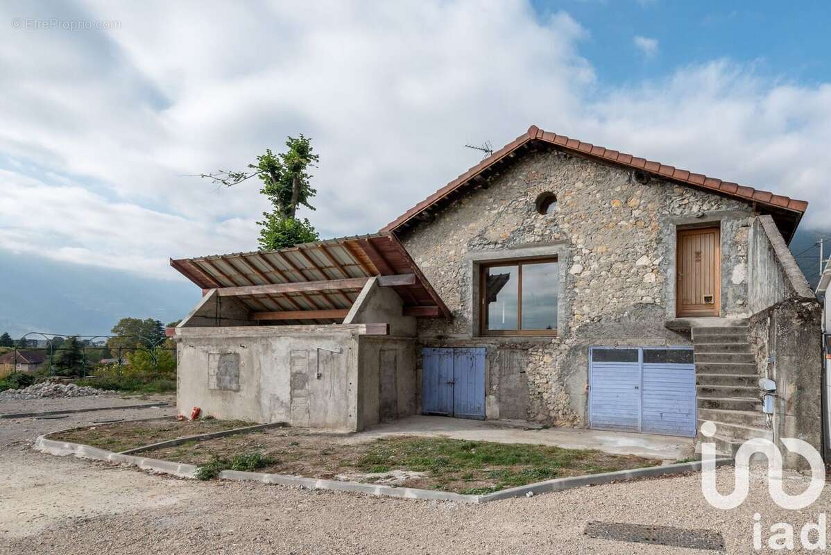 Photo 2 - Maison à SAINT-EGREVE