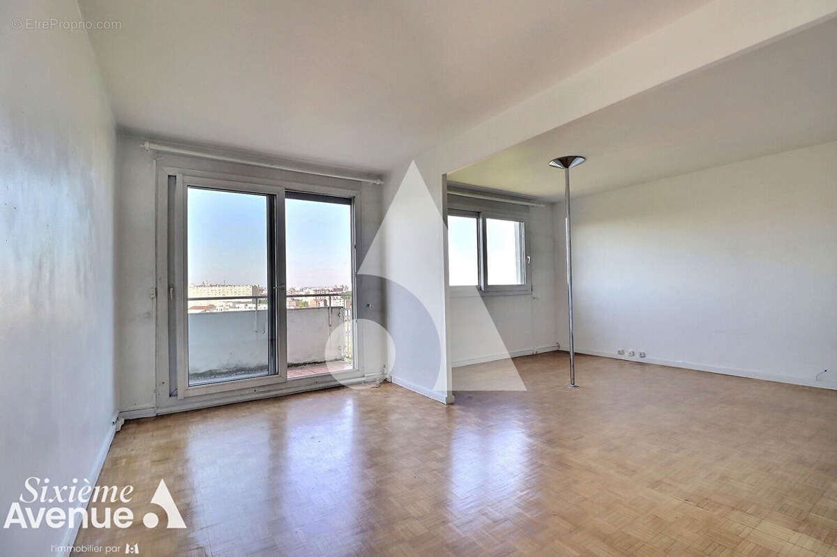Appartement à AUBERVILLIERS