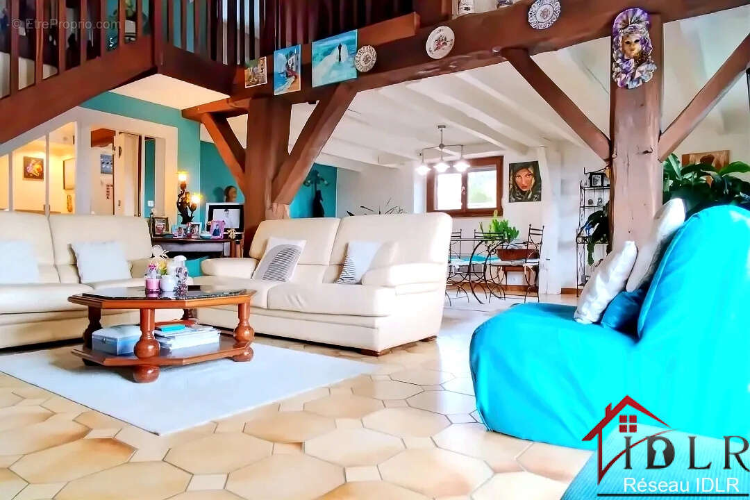 Maison à BRIAUCOURT