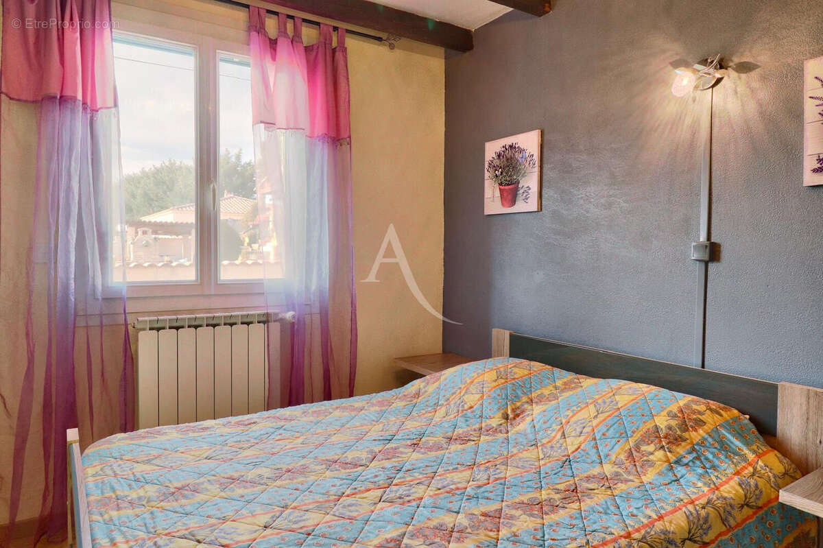 Maison à VINON-SUR-VERDON