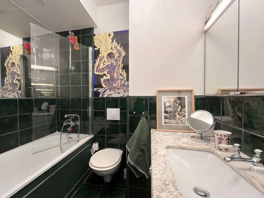 Appartement à PARIS-16E