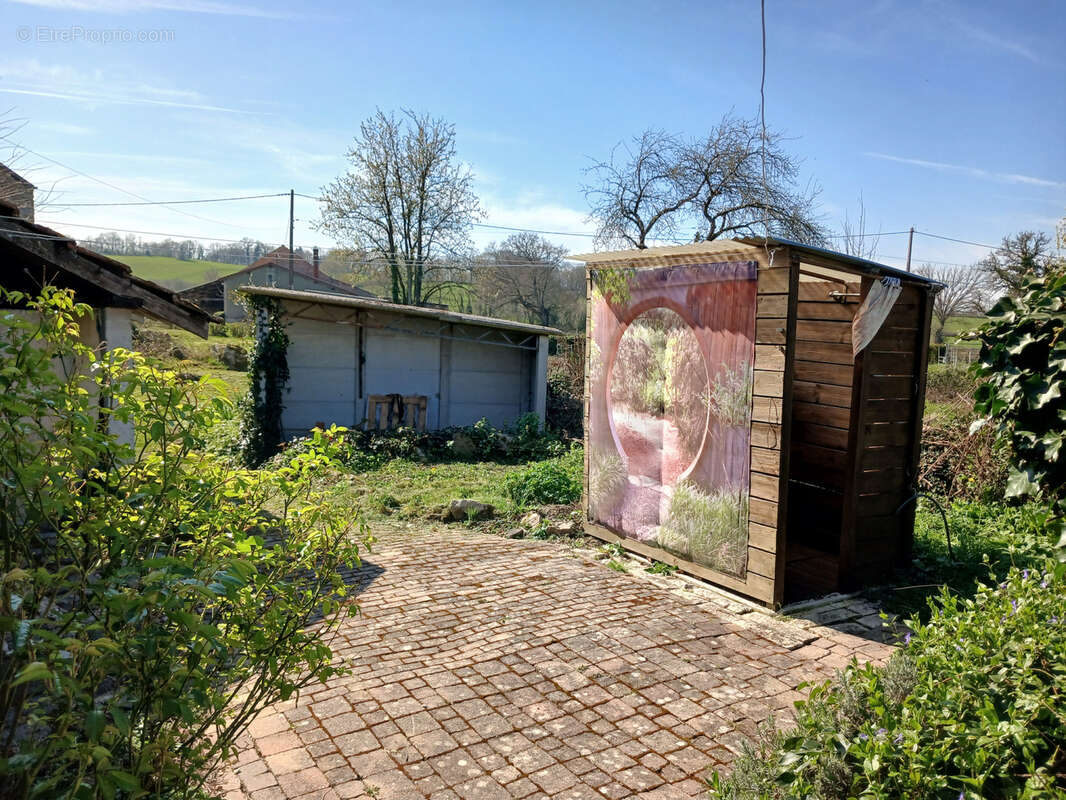 En exclusivité, un ensemble de deux maisons, une habitable de suite et l'autre à améliorer, jardin avec belle - photo 26