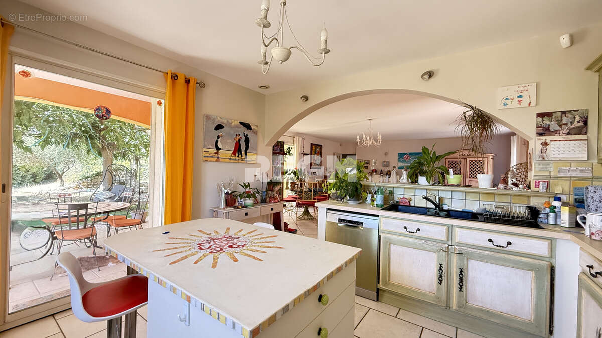 Villa de plain-pied 122 m2 sur parcelle de 1294 M2 - photo 4