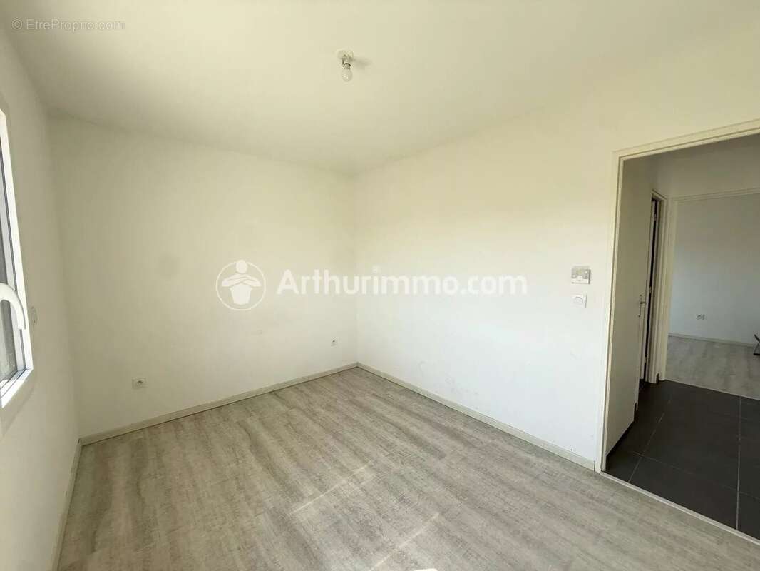 Rare maison de plain-pied PMR avec 3 chambres, suite parentale adaptée et DPE A - photo 12