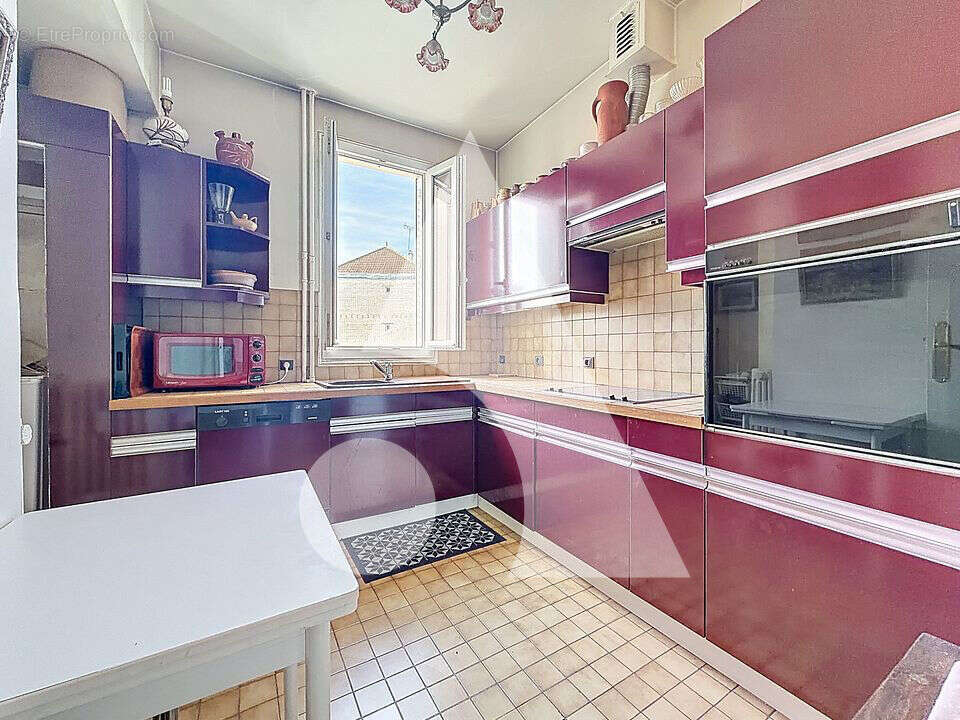 Appartement à RUEIL-MALMAISON