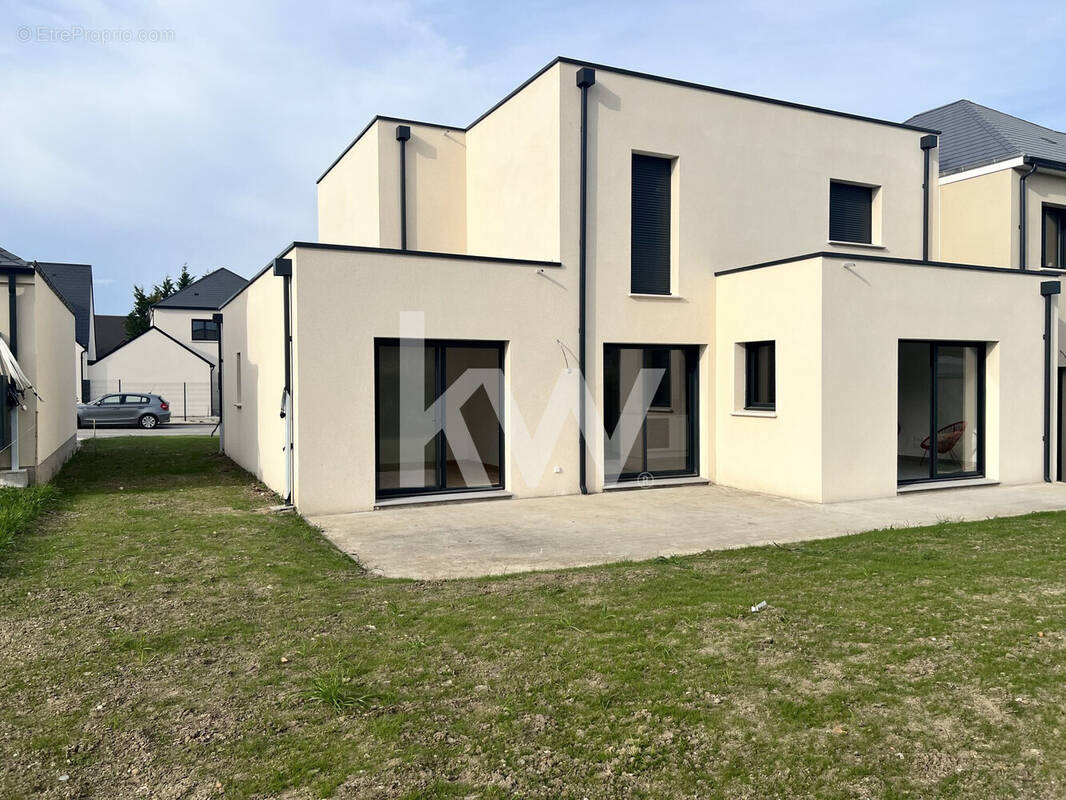 Maison à SEMOY