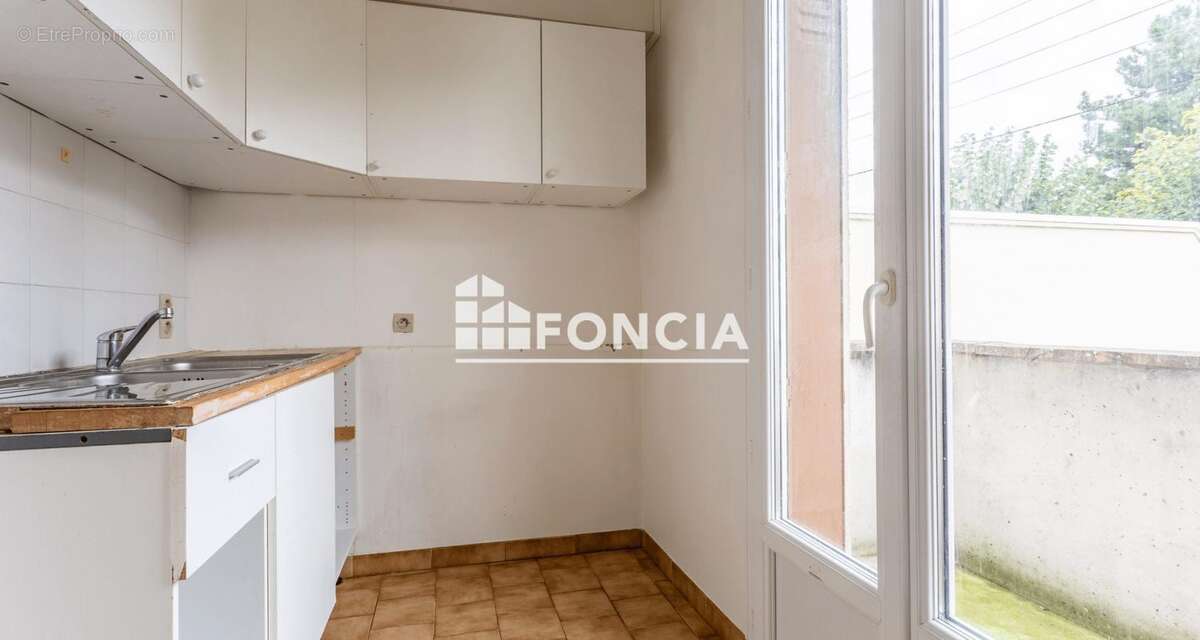 Appartement à CHILLY-MAZARIN