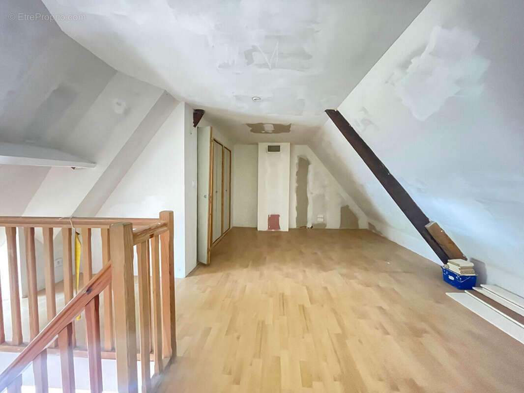 Maison à LA CHAPELLE-DES-MARAIS