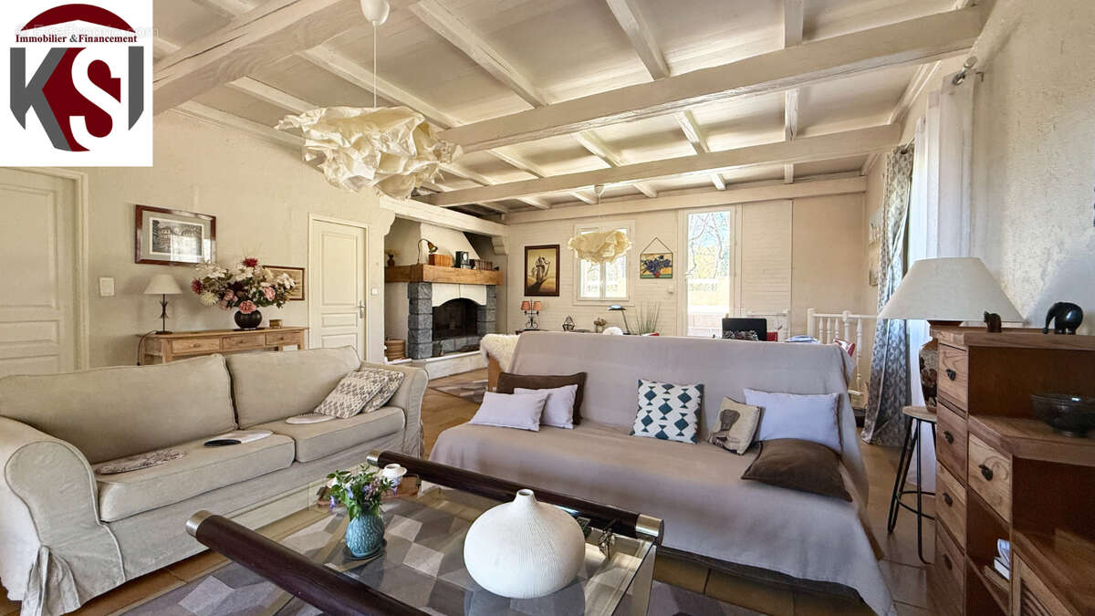 Maison à SAINT-MAXIMIN-LA-SAINTE-BAUME