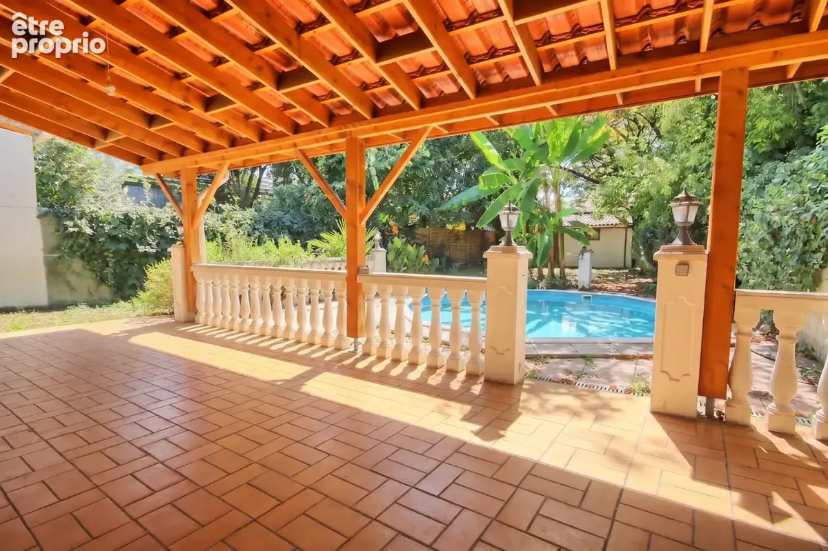 Bacalan   Maison en pierre 147 m2 au sol   Jardin, piscine et garage - photo 17