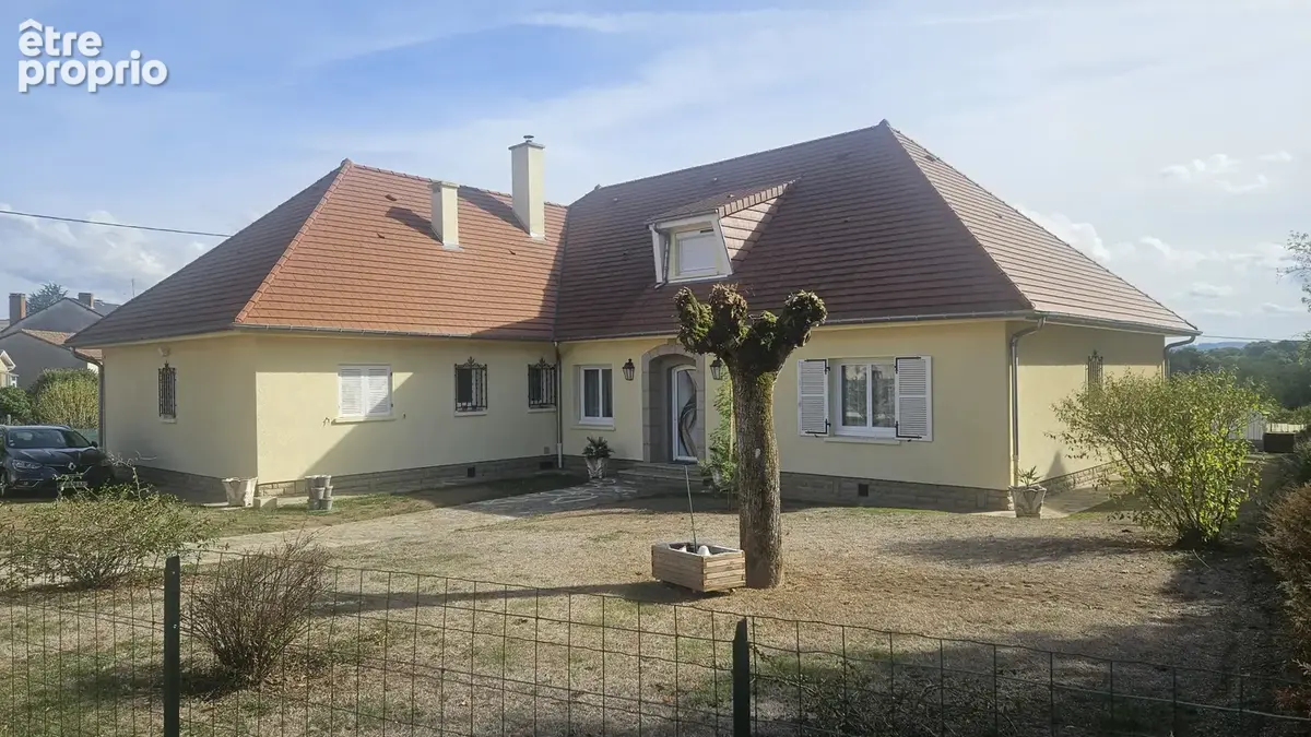 Photo Maison à Bellac au prix de 262 500€