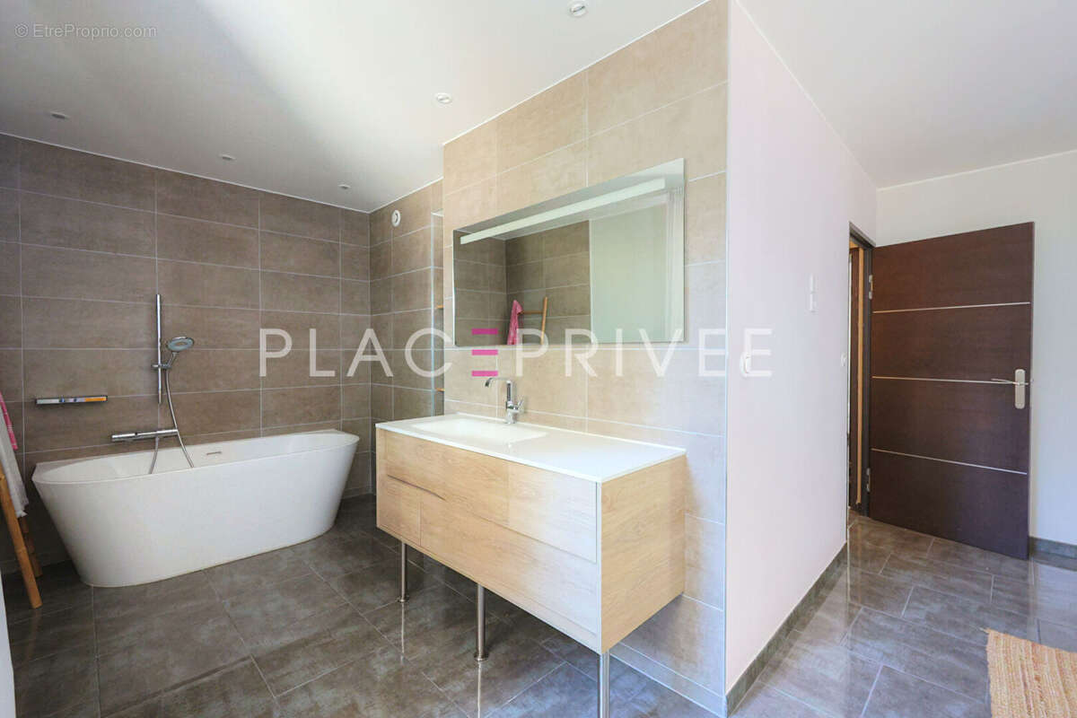 Appartement à MAXEVILLE