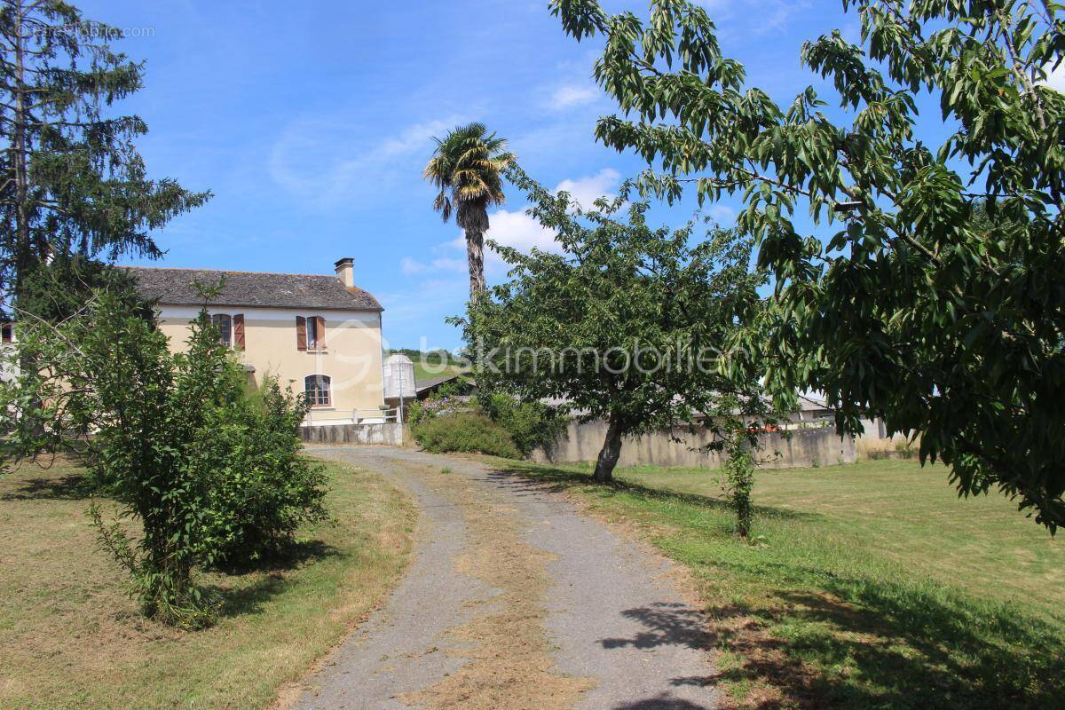 Maison à LUCARRE